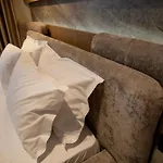 Hotel Five