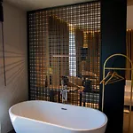 Hotel Five *